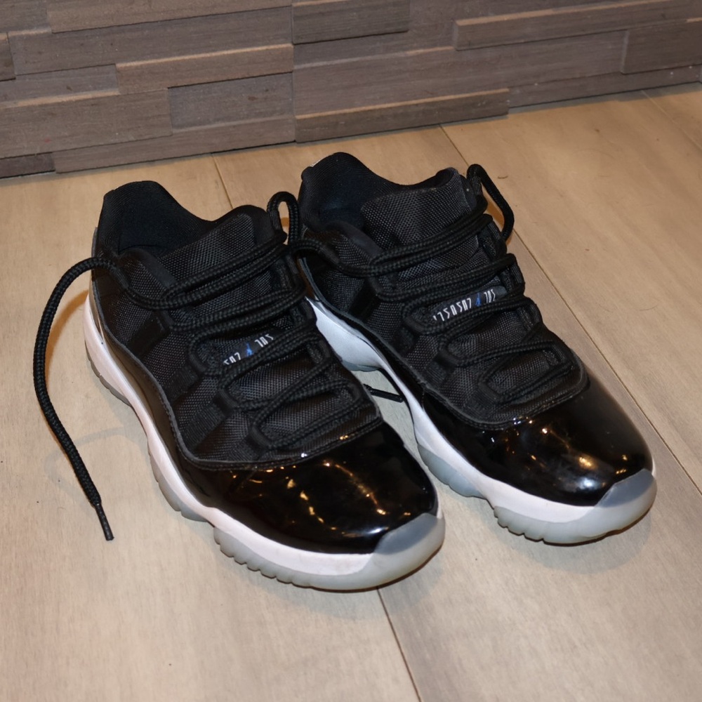 Nike Air Jordan 11 Retro Low "Space Jam"